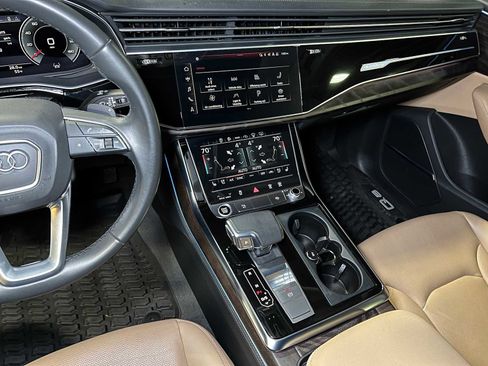 Used 2022 Audi Q8 Prestige image 36