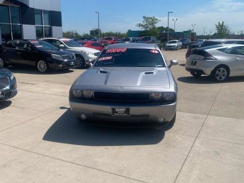 Used 2014 Dodge Challenger R/T Plus image 4