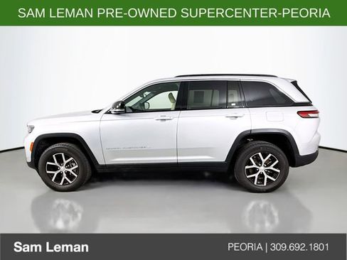 Used 2024 Jeep Grand Cherokee Limited image 4