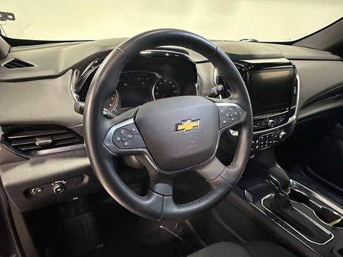 Used 2023 Chevrolet Traverse LT AWD/4WD image 23
