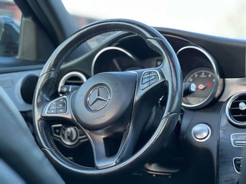 Used 2018 Mercedes-Benz C 300 4MATIC Sedan image 21