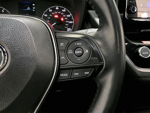 Used 2025 Toyota Corolla SE image 12