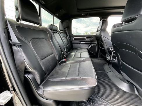 Used 2022 RAM 1500 Laramie AWD/4WD image 16