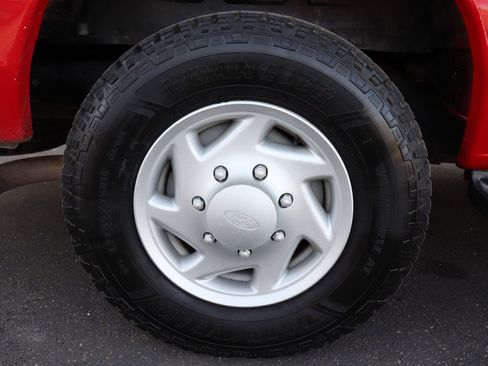 Used 2009 Ford E-350 and Econoline 350 Extended Wagon Super Duty image 40