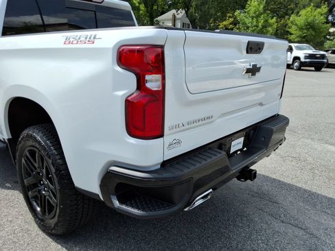 Certified 2025 Chevrolet Silverado 1500 LT Trail Boss w/ Convenience Package II AWD/4WD image 15