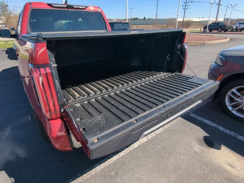 Used 2024 Toyota Tundra Limited image 25