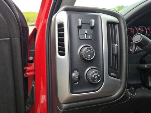 Used 2015 GMC Sierra 2500 SLE w/ SLE Preferred Package AWD/4WD image 22