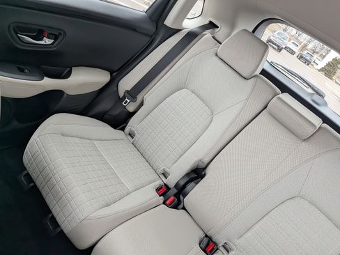 Used 2024 Honda HR-V LX image 12