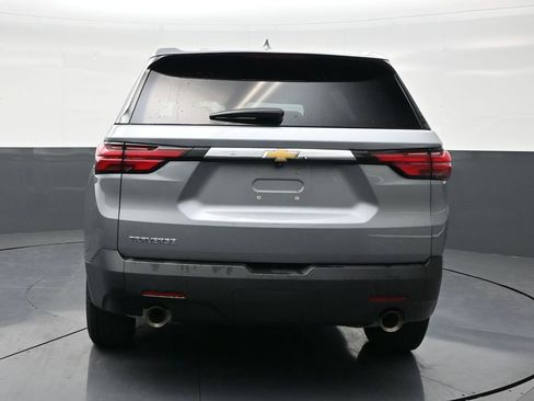 Used 2023 Chevrolet Traverse LS FWD image 4