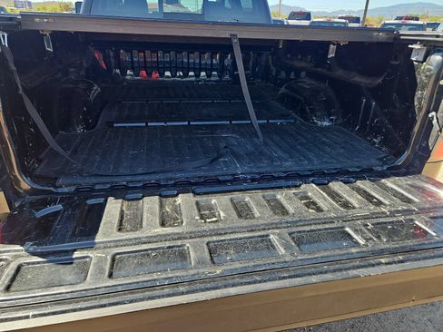 Used 2017 Chevrolet Silverado 2500 LT w/ LT Fleet Convenience Package AWD/4WD image 6