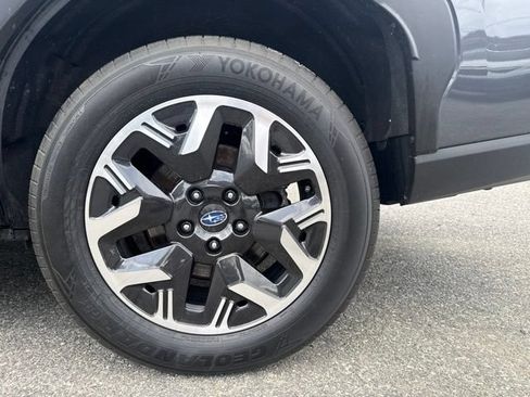 Used 2025 Subaru Forester AWD/4WD image 20