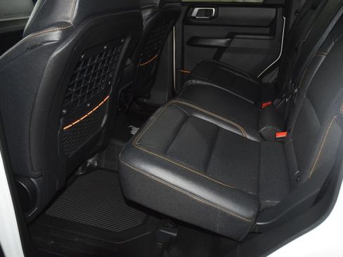 Used 2024 Ford Bronco Badlands AWD/4WD image 40