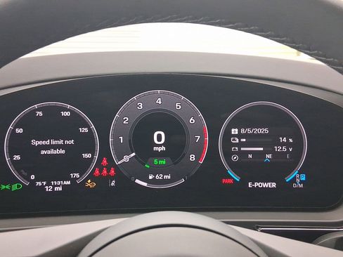 New 2025 Porsche Cayenne E-Hybrid image 18