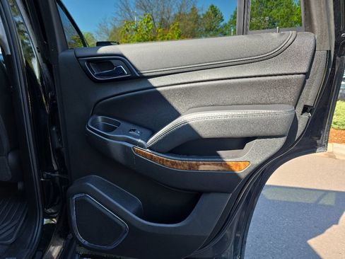 Used 2019 Chevrolet Tahoe Premier AWD/4WD image 20