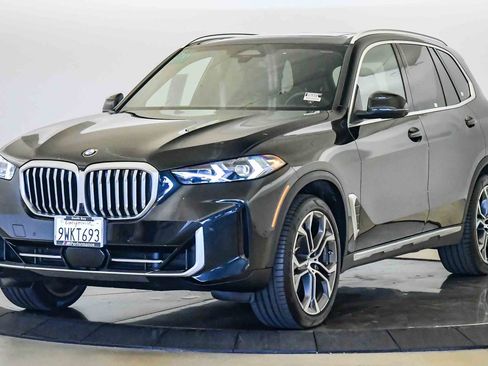 Used 2026 BMW X5 sDrive40i w/ Premium Package RWD image 1