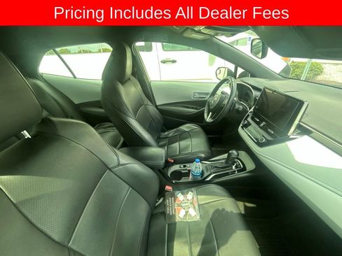 Used 2024 Toyota Corolla SE FWD image 3