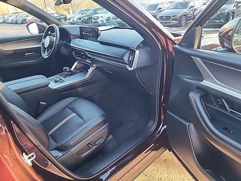 Certified 2025 MAZDA CX-90 3.3 Turbo S w/ Premium Package image 24