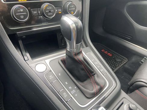 Used 2016 Volkswagen GTI Autobahn w/ Driver Assistance Package image 30