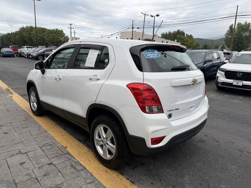 Used 2018 Chevrolet Trax LS AWD/4WD image 5