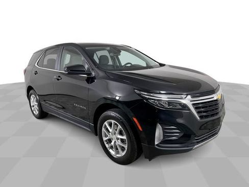 Used 2024 Chevrolet Equinox LT AWD/4WD image 2