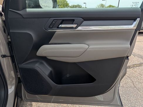 New 2026 GMC Terrain Elevation AWD/4WD image 22