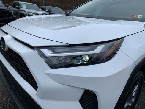 Used 2023 Toyota RAV4 XLE image 29