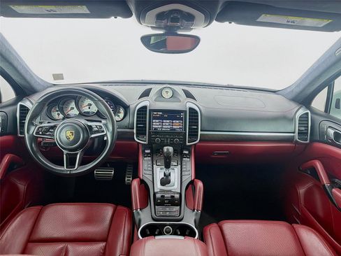 Used 2016 Porsche Cayenne GTS AWD/4WD image 16