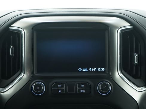 Used 2020 Chevrolet Silverado 1500 RST image 18