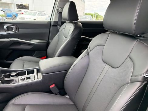New 2026 Kia Sorento EX AWD/4WD image 17