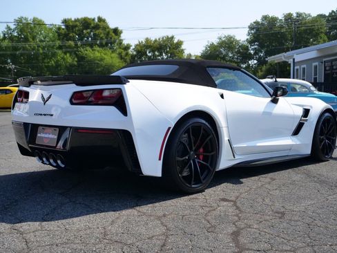 Used 2019 Chevrolet Corvette Grand Sport RWD image 9
