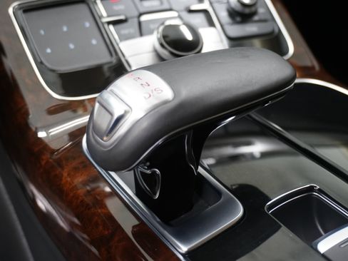 Used 2014 Audi A8 3.0T image 25