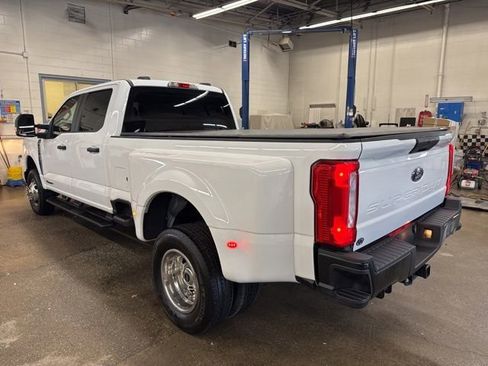 Used 2024 Ford F350 XL AWD/4WD image 4