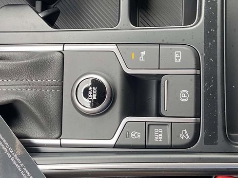 New 2026 Kia Sorento S FWD image 22