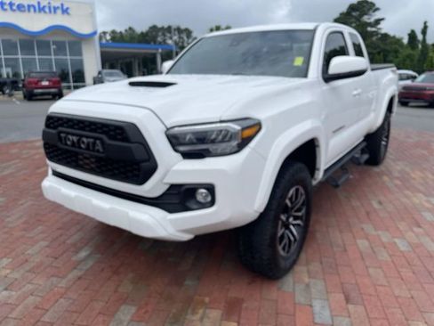 Used 2023 Toyota Tacoma TRD Sport w/ TRD Premium Sport Package AWD/4WD image 1