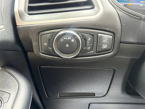 Used 2022 Ford Edge SEL w/ Convenience Package AWD/4WD image 32