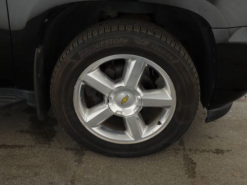 Used 2011 Chevrolet Suburban LTZ AWD/4WD image 6