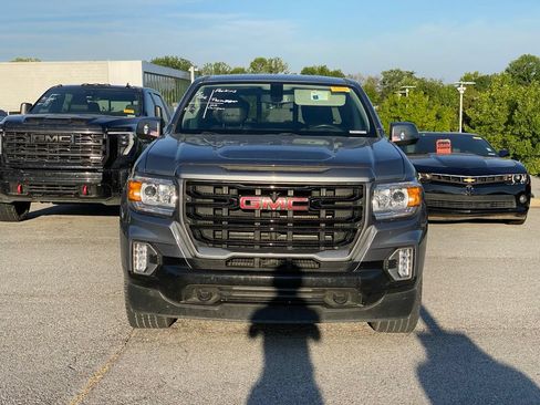 Used 2022 GMC Canyon Elevation RWD image 2