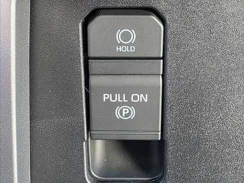 New 2026 Toyota Tundra Limited AWD/4WD image 25