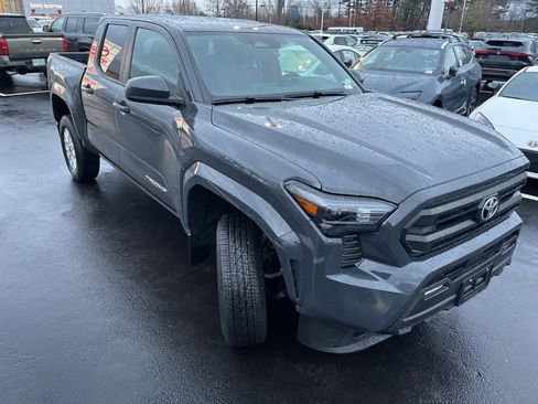 Certified 2024 Toyota Tacoma SR5 image 4