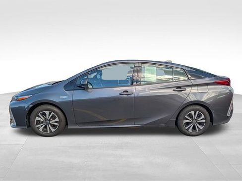 Used 2017 Toyota Prius Prime Advanced FWD image 4