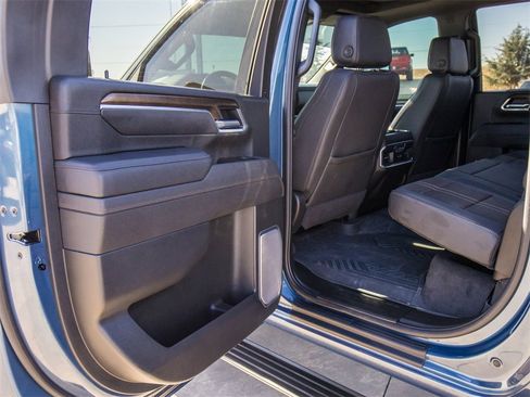 Used 2025 Chevrolet Silverado 2500 High Country w/ High Country Premium Package image 27