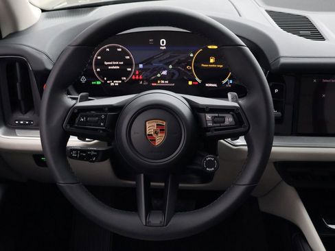 New 2026 Porsche Cayenne image 15