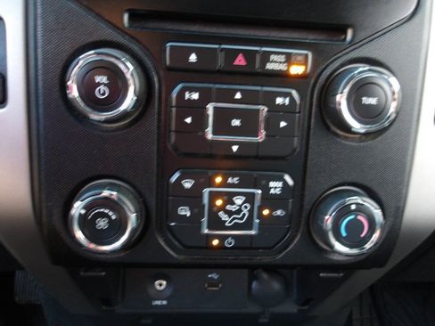 Used 2014 Ford F150 XLT w/ Equipment Group 302A Luxury AWD/4WD image 13
