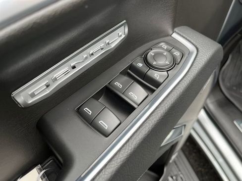 Used 2025 GMC Sierra 1500 Denali image 14