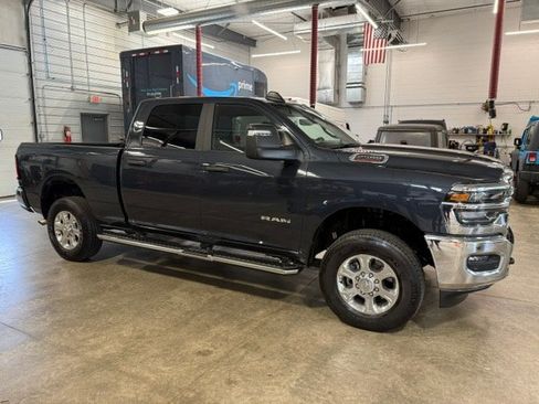 Certified 2025 RAM 2500 Big Horn AWD/4WD image 6