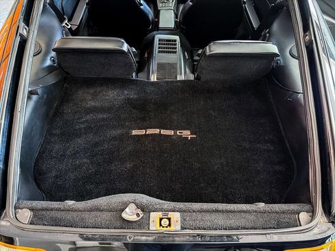 Used 1990 Porsche 928 image 25