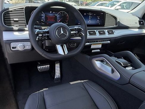 New 2026 Mercedes-Benz GLS 450 4MATIC image 30