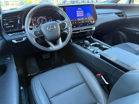 Used 2024 Lexus RX 350h image 31