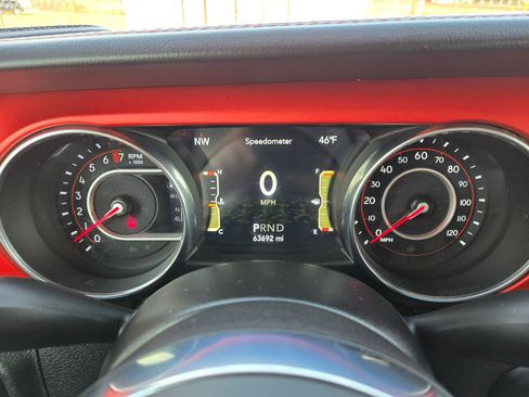 Used 2020 Jeep Gladiator Rubicon w/ Cold Weather Group image 14