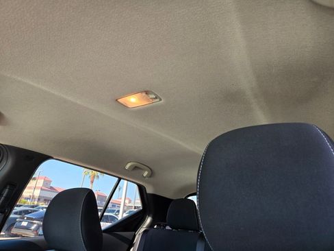 Used 2020 Nissan Kicks S FWD image 11